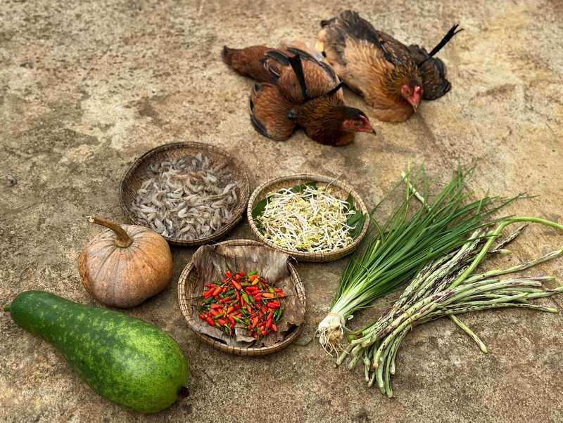 ẩm thực cây nhà lá vườn Tây Nguyên