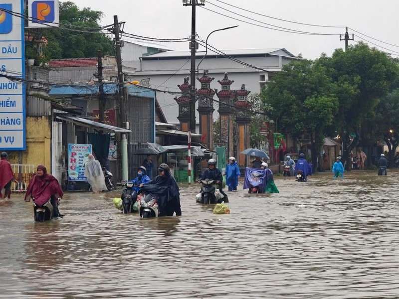 Huế và Hội An trong trận lũ đang diễn ra tại miền Trung
