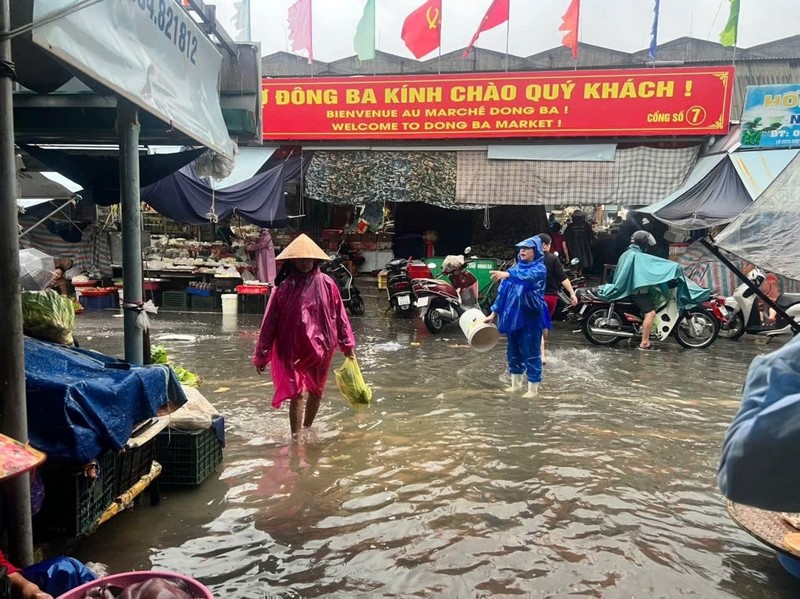 Huế và Hội An trong trận lũ đang diễn ra tại miền Trung
