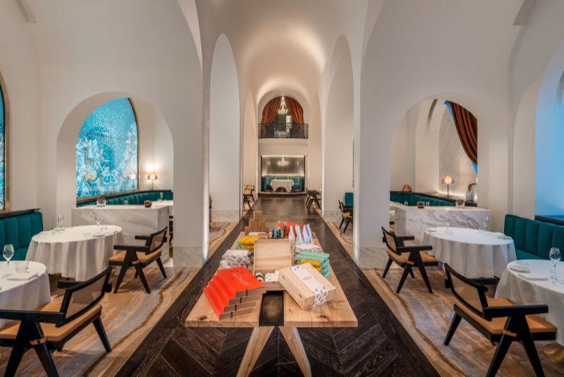 nhà hàng từ bình dân đến sang trọng