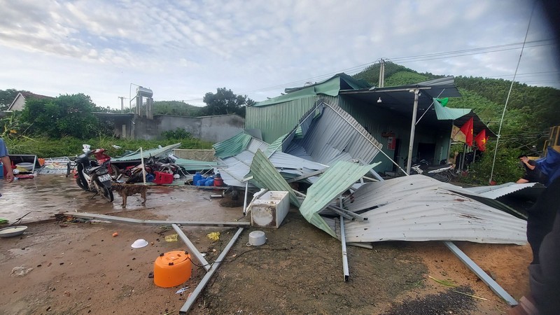 Hình ảnh Tuy Hòa và Quy Nhơn sau bão Kalmaegi