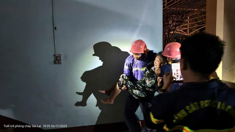 Hình ảnh Tuy Hòa và Quy Nhơn sau bão Kalmaegi