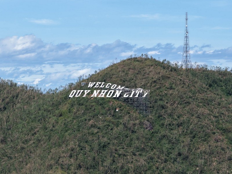 Hình ảnh Tuy Hòa và Quy Nhơn sau bão Kalmaegi