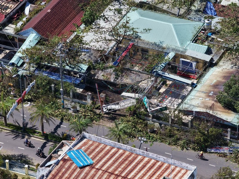 Hình ảnh Tuy Hòa và Quy Nhơn sau bão Kalmaegi