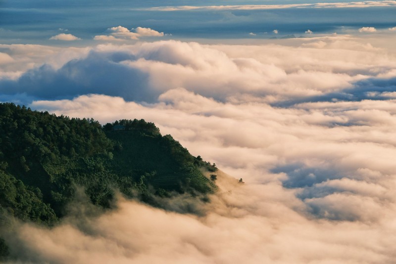 Tà Xùa cực đẹp vào đầu mùa săn mây