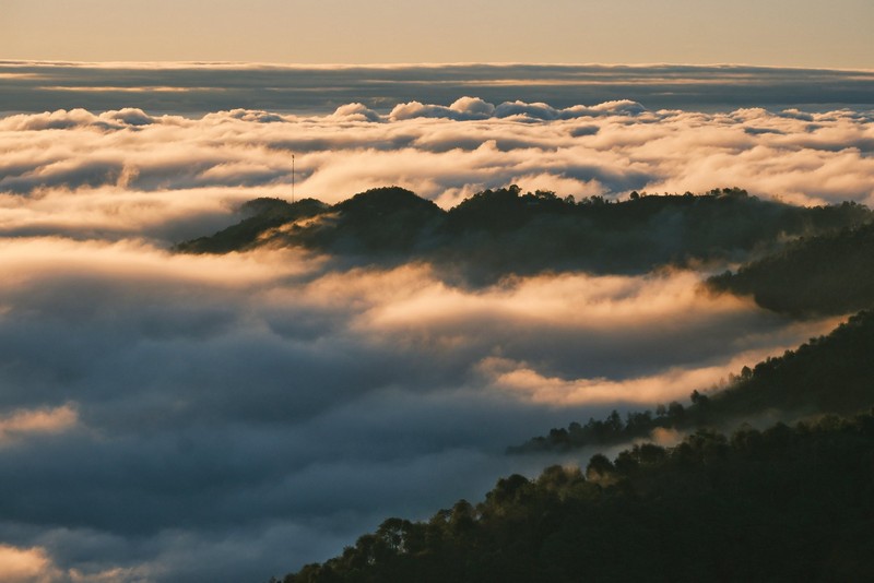 Tà Xùa cực đẹp vào đầu mùa săn mây