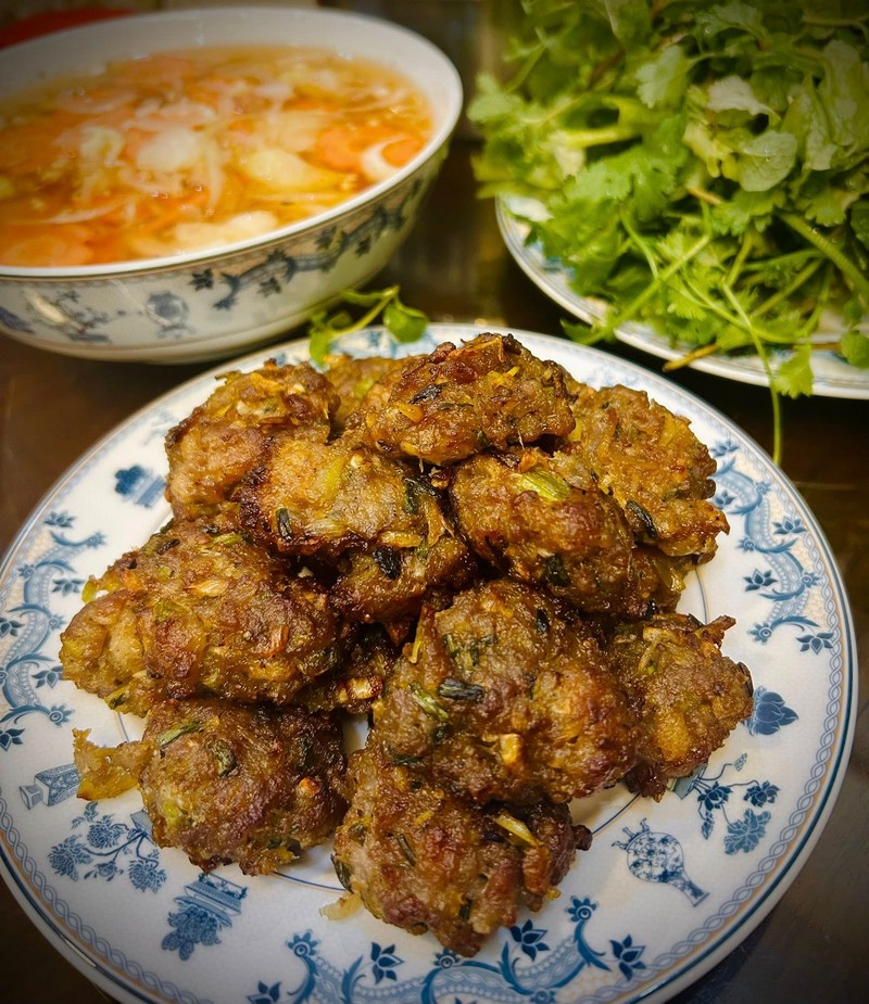 Công thức bún chả tự làm