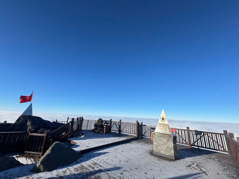 Băng giá xuất hiện ở 3 địa điểm