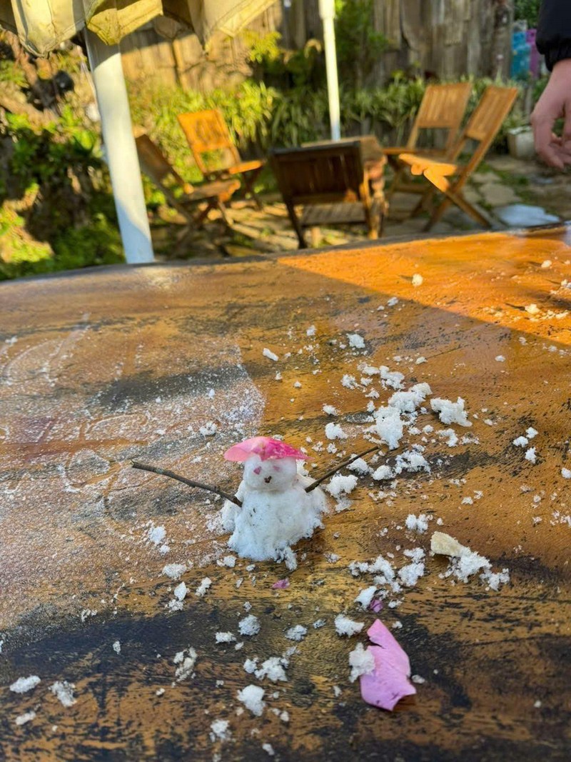 Băng giá xuất hiện ở 3 địa điểm