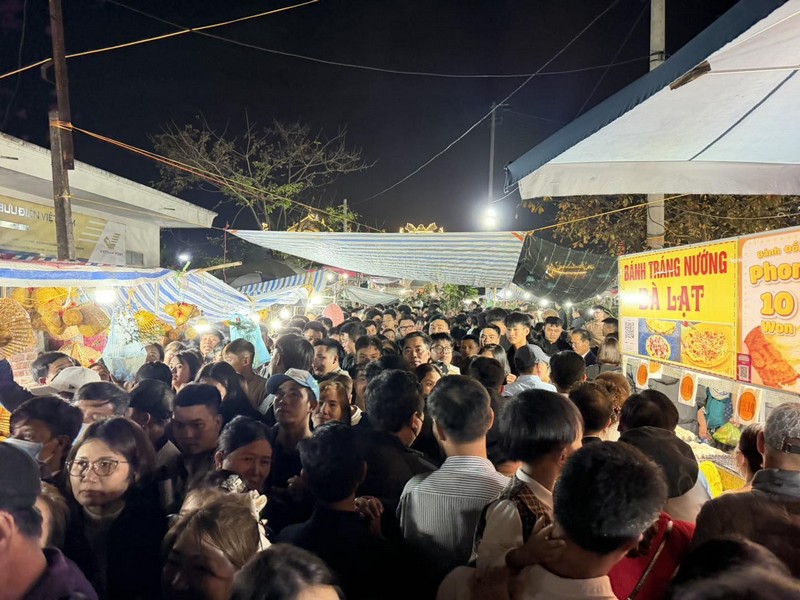 Lễ hội Chợ Viềng xuân Bính Ngọ