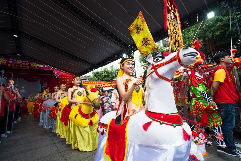 lễ hội xuân Bính Ngọ từ Bắc chí Nam