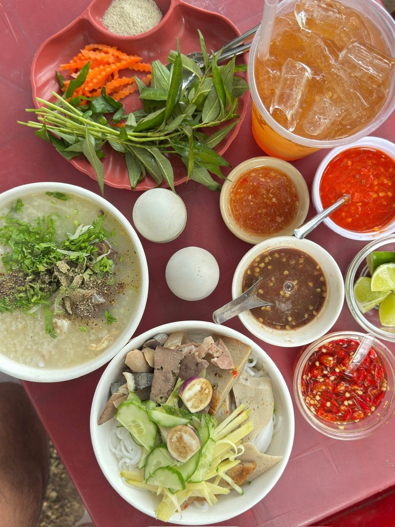 Lịch trình khám phá Vĩnh Hy 5N4Đ