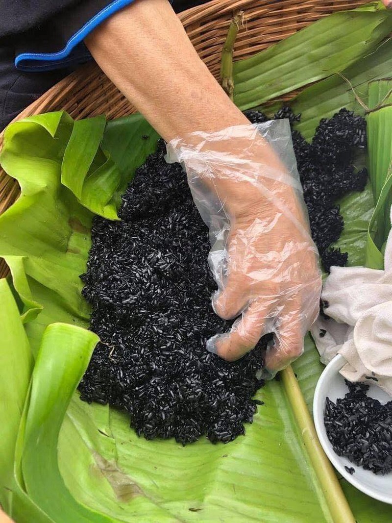 Khảu nua đăm đeng Sắc màu Tết Thanh minh