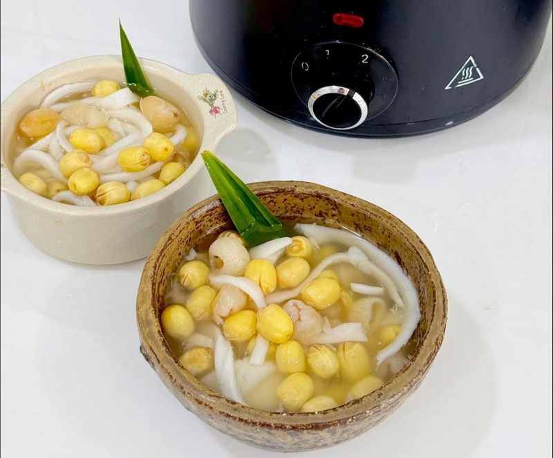 Cách làm ly chè hạt sen mát lạnh