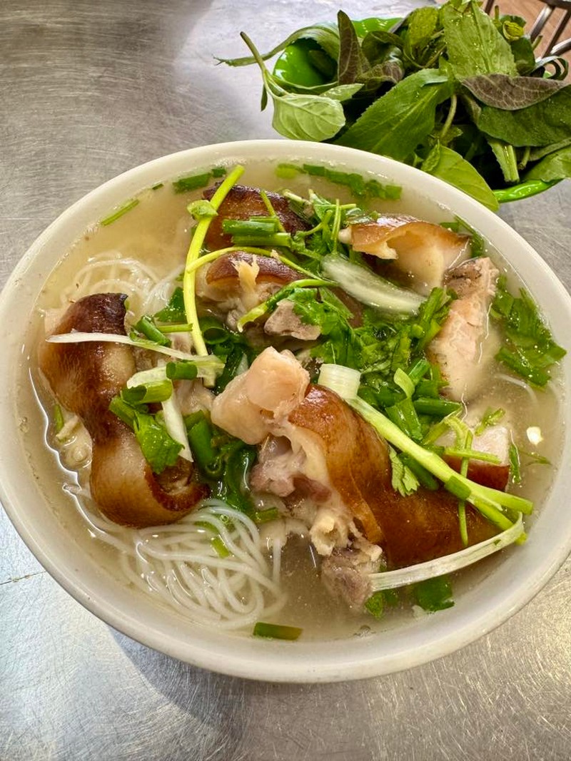 Bún chân giò tăm Nam Định